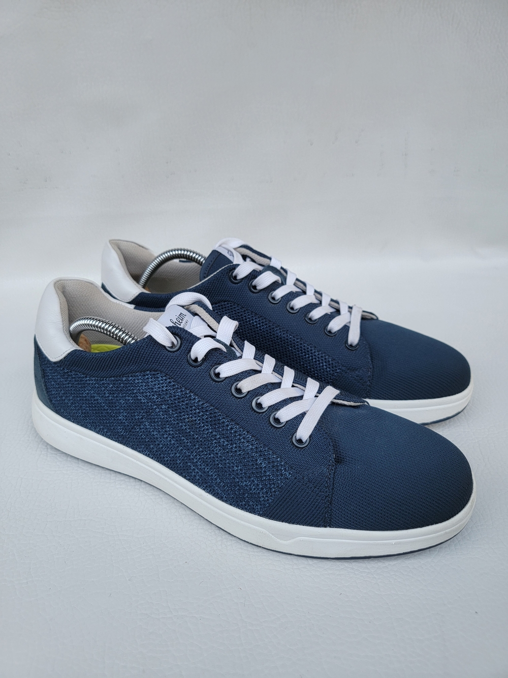 FLORSHEIM Heist MEN SNEAKERS Size: 10.5M US / Color: Navy The shoes show signs o